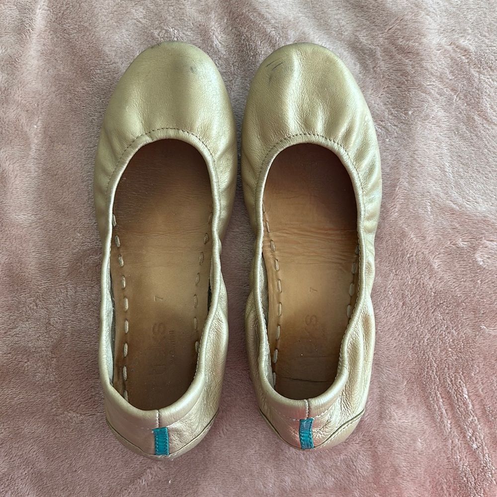 Champagne Tieks Size 7